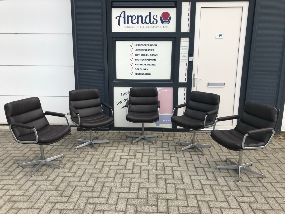 Arends Stofferingen Meubelstoffeerderij Artifort 3