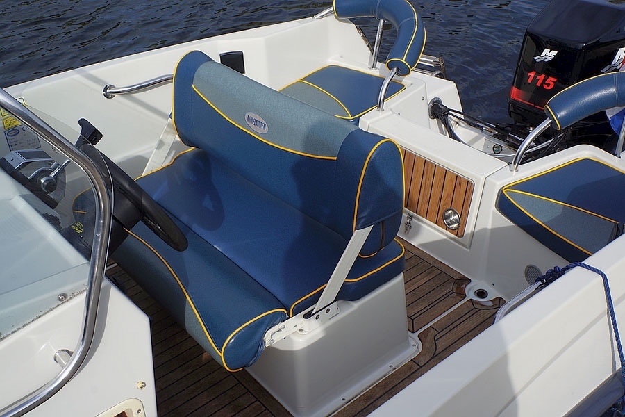 Arends Stofferingen Meubelstoffeerderij Bootkussens 5