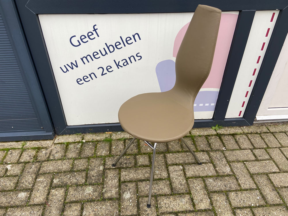 Arends Meubelstoffeerderij Stokke Varier